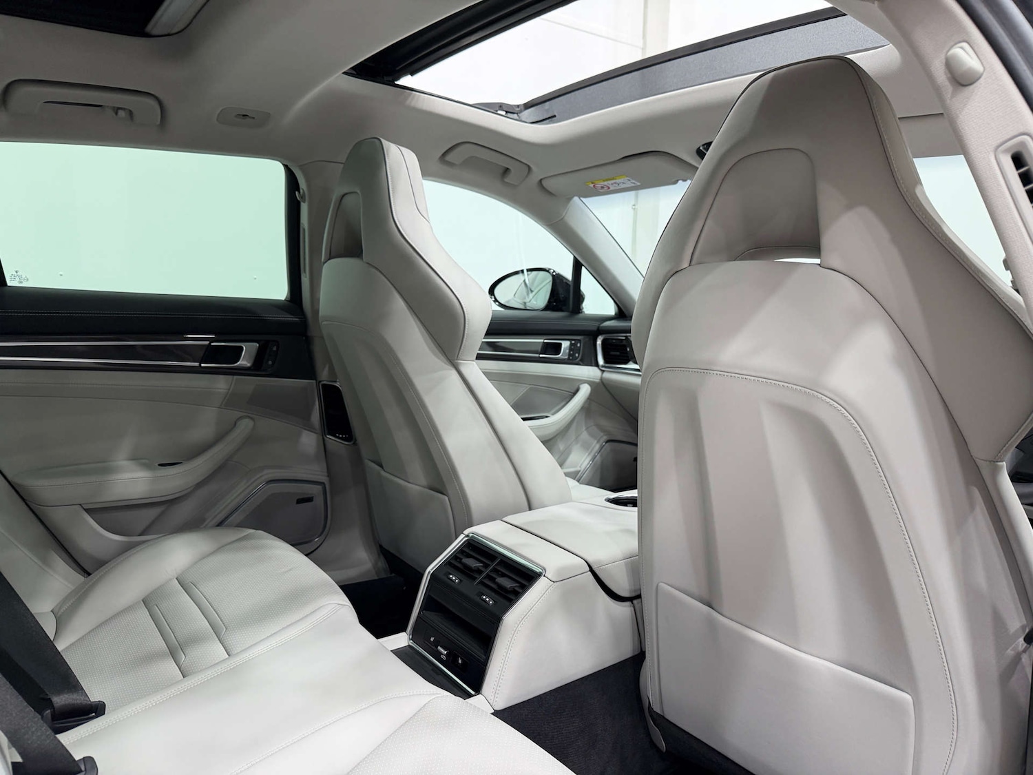 Used Porsche Panamera 2022 for sale - 77833940: Photo 18