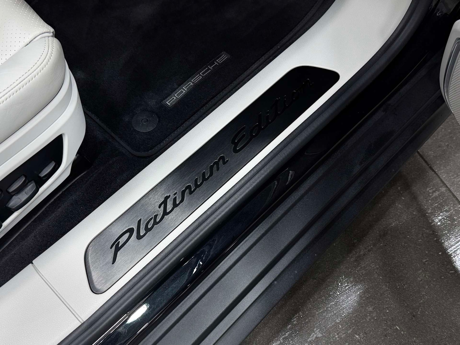 Used Porsche Panamera 2022 for sale - 77833940: Photo 44