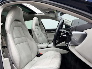 Used Porsche Panamera 2023 for sale - 77669298: Photo