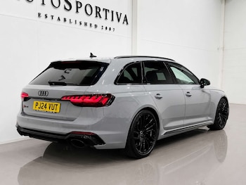 Used Audi RS4 2024 for sale - 79445450: Photo