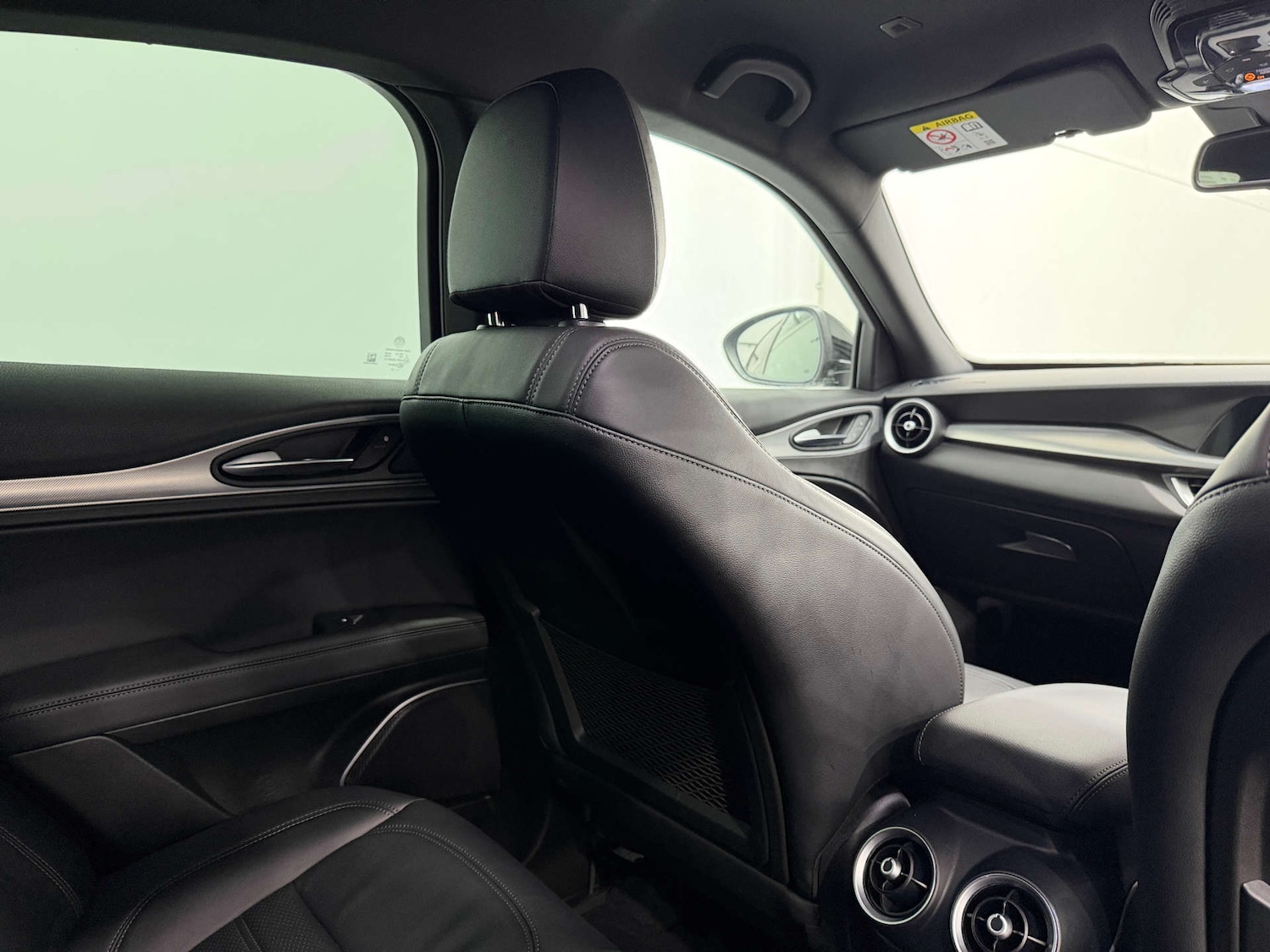 Used Alfa Romeo Stelvio 2023 for sale - 76618159: Photo 17