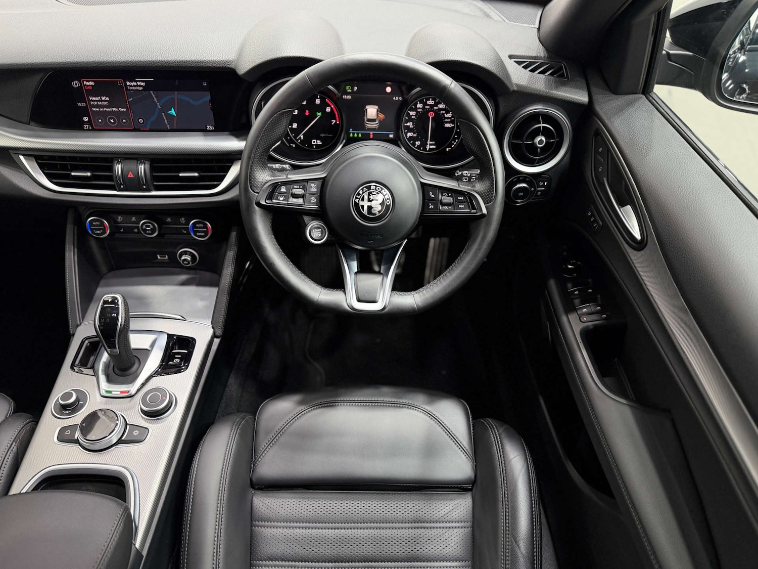 Used Alfa Romeo Stelvio 2023 for sale - 76618159: Photo 22