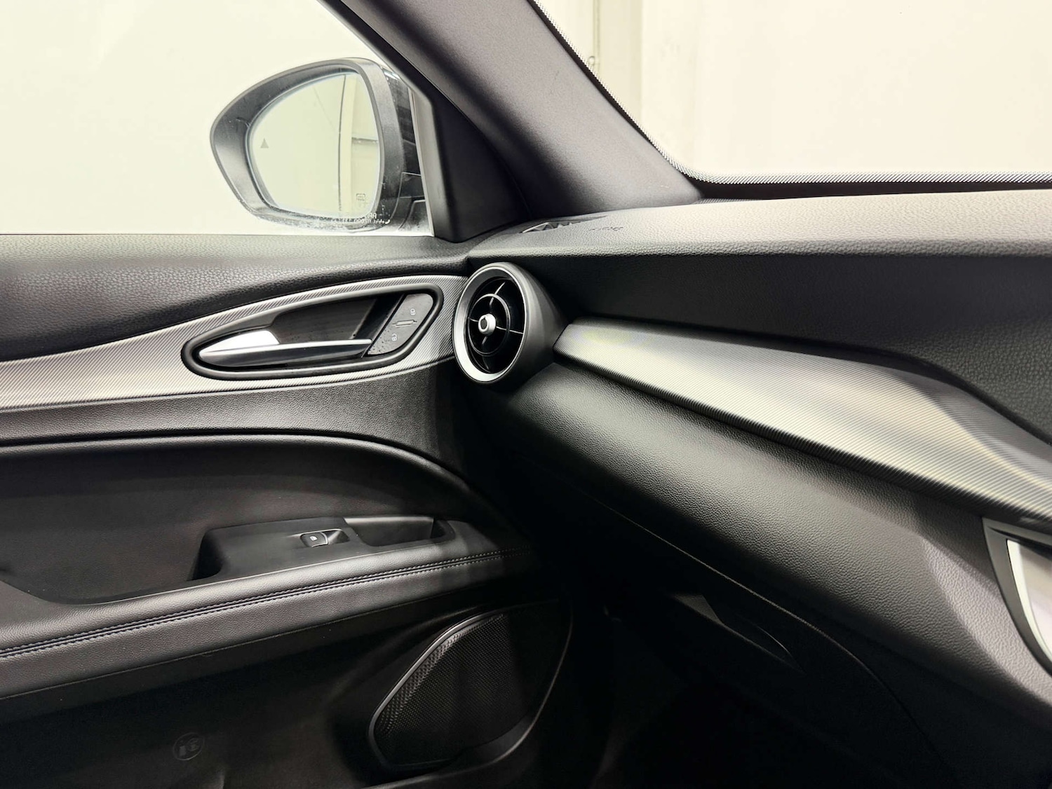 Used Alfa Romeo Stelvio 2023 for sale - 76618159: Photo 36