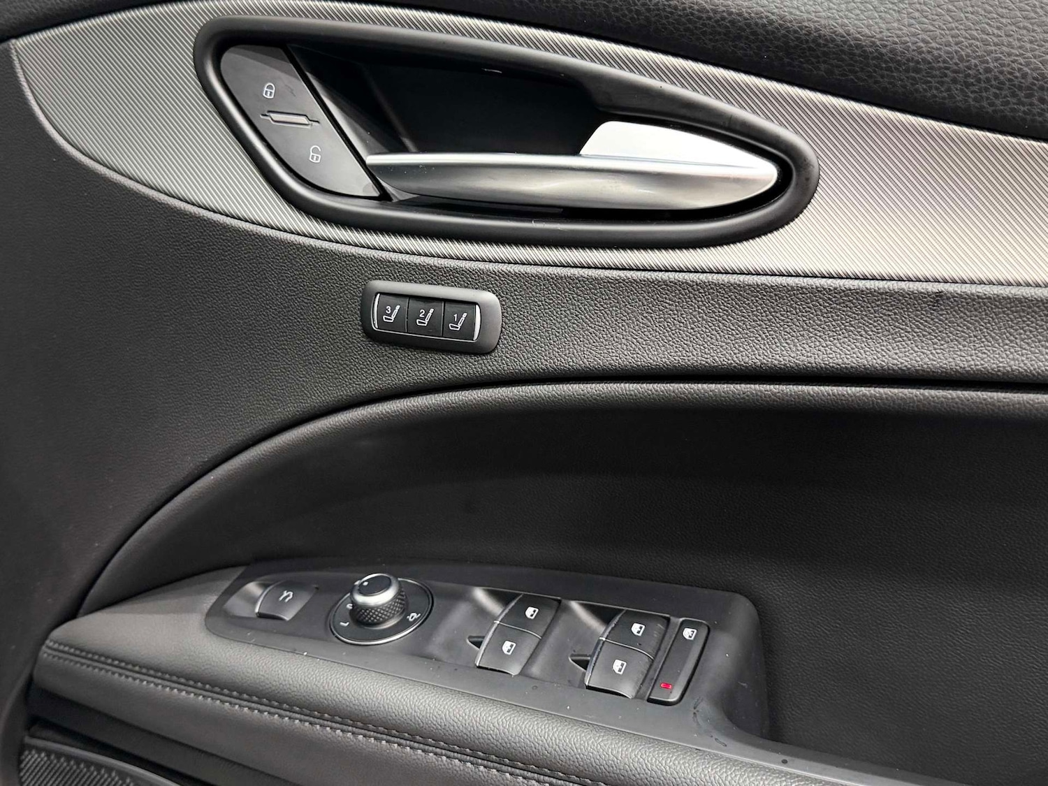 Used Alfa Romeo Stelvio 2023 for sale - 76618159: Photo 38