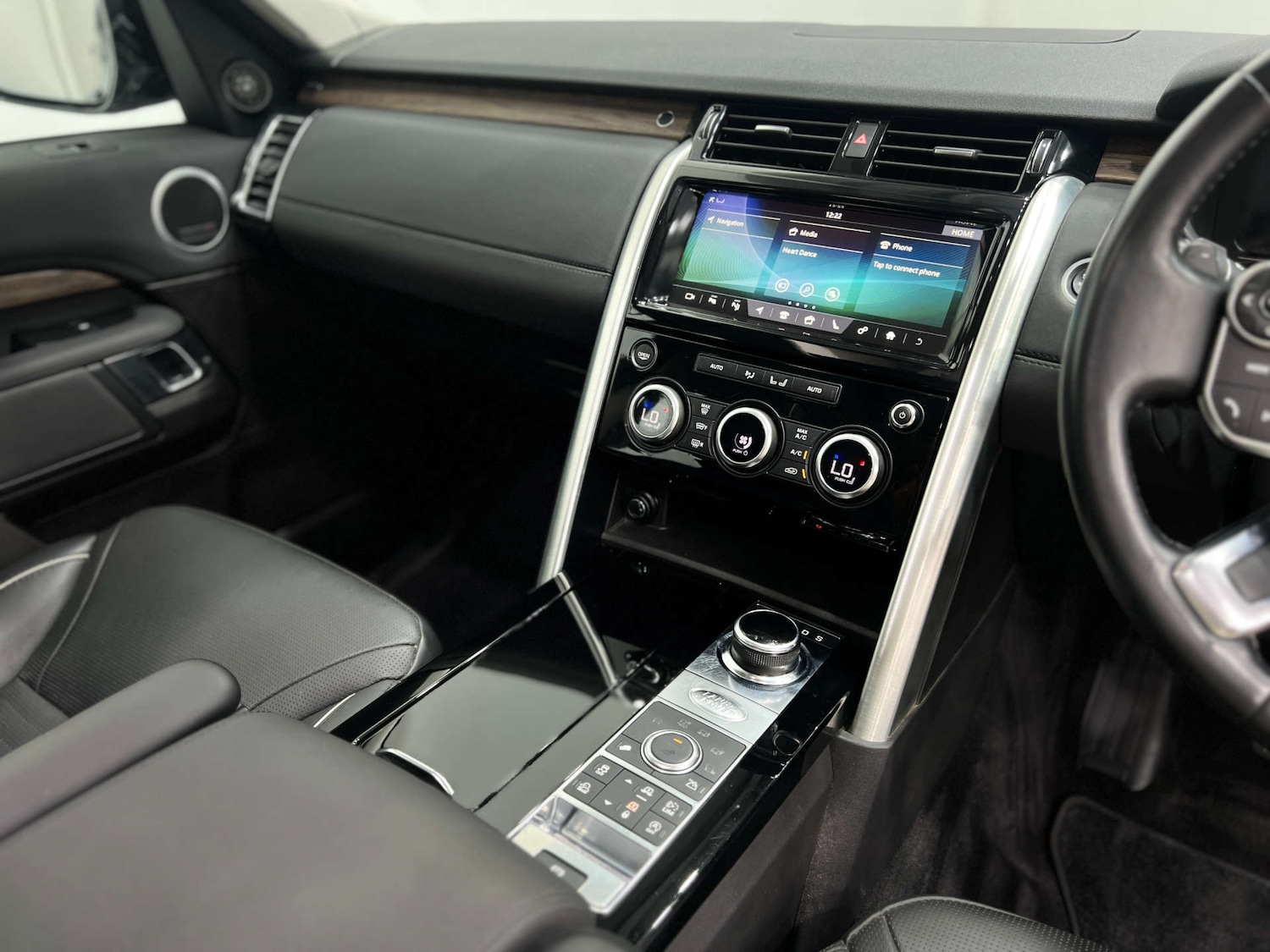 Used Land Rover Discovery 2018 for sale - 77403465: Photo 44