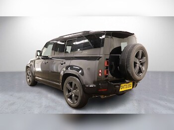 Used Land Rover Defender 2024 for sale - 77609384: Photo