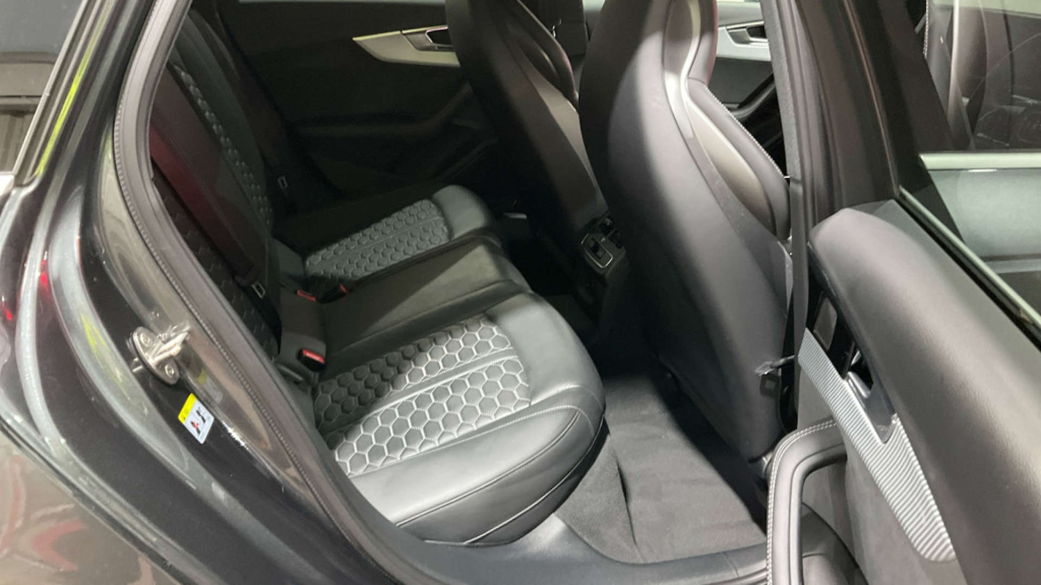 Used Audi A4 2022 for sale - 77211856: Photo 6