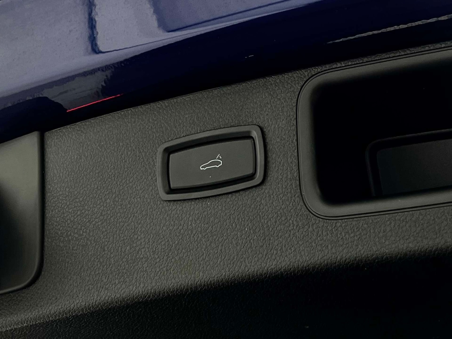 Used Porsche Macan 2022 for sale - 77833845: Photo 28