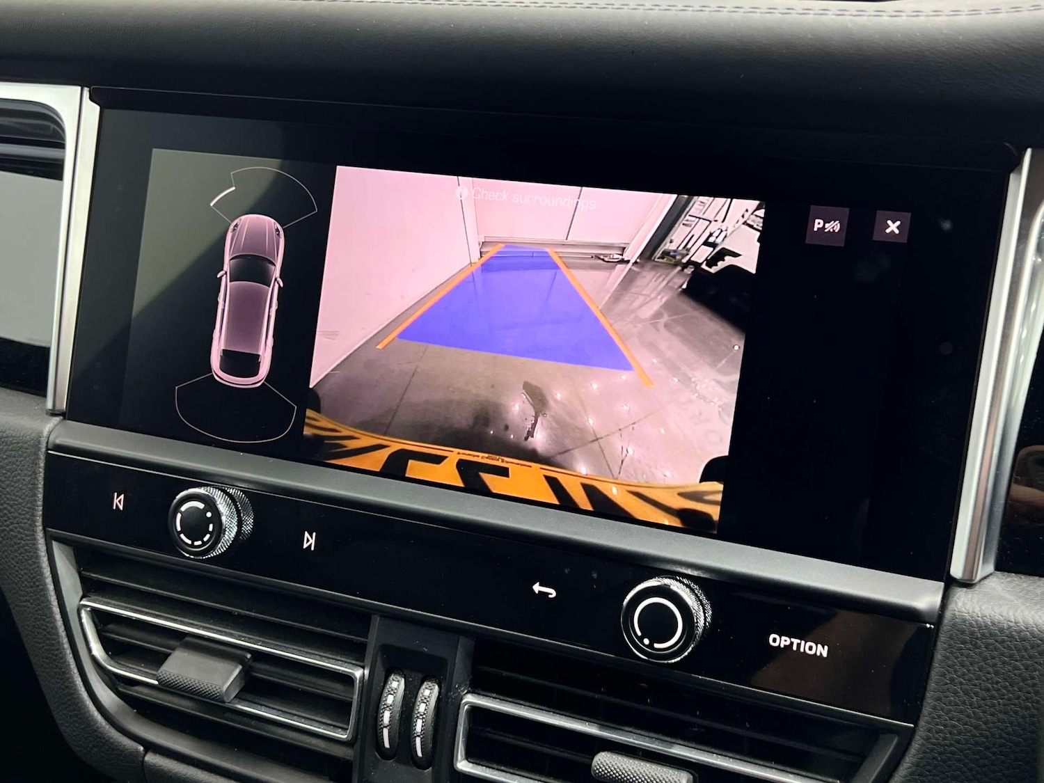 Used Porsche Macan 2022 for sale - 77833845: Photo 42