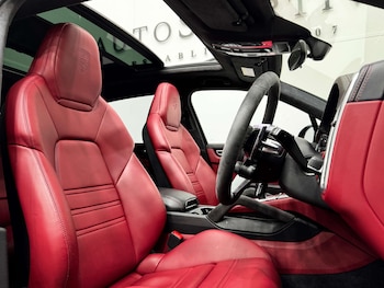 Used Porsche Cayenne 2023 for sale - 78053128: Photo