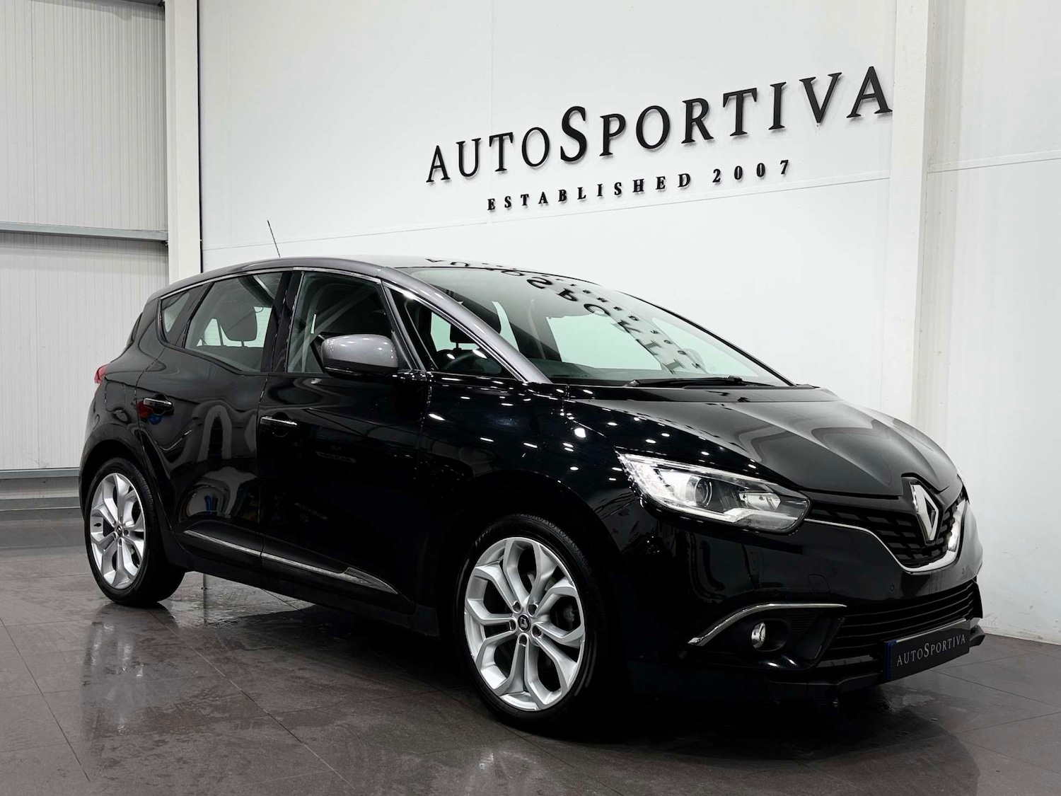 Used Renault Scenic 2018 for sale - 77227821: Photo 8