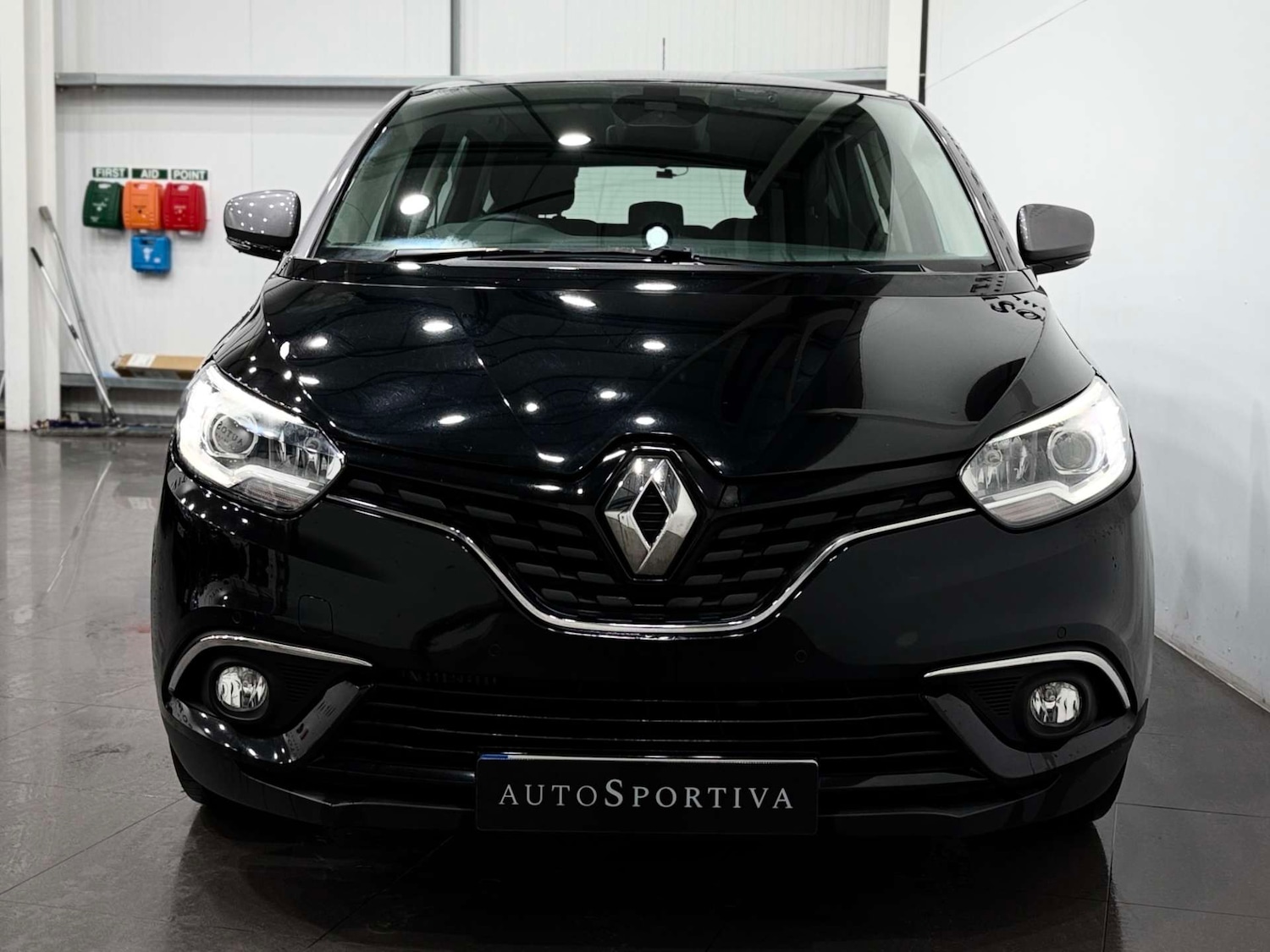 Used Renault Scenic 2018 for sale - 77227821: Photo 9