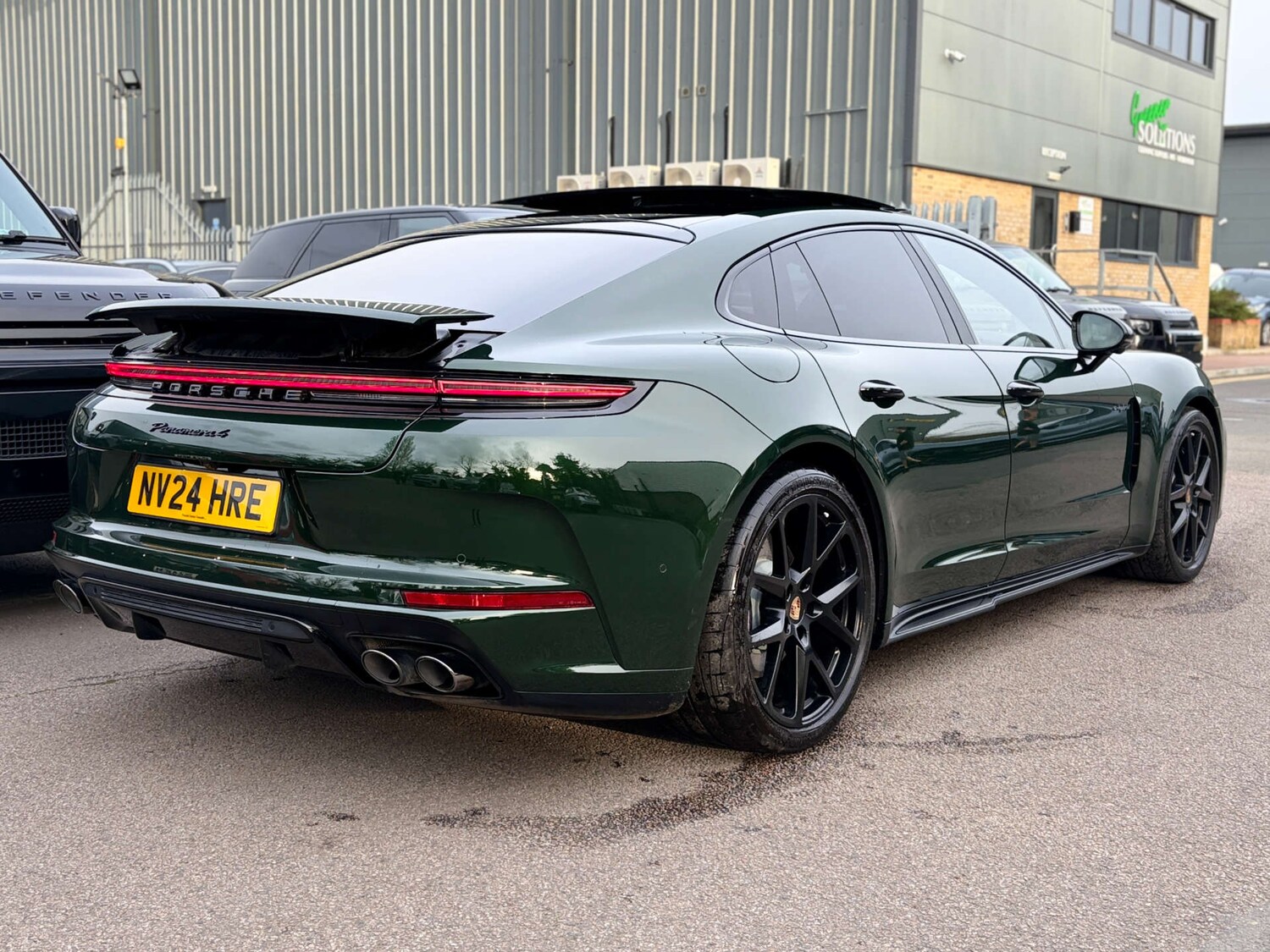 Used Porsche Panamera 2024 for sale - 77877347: Photo 4