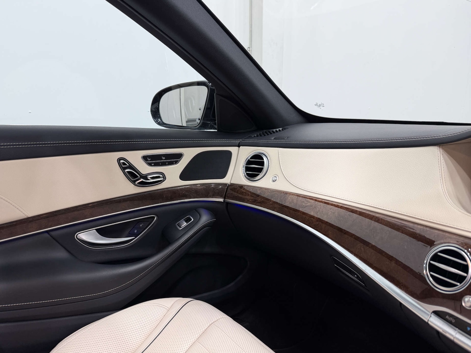 Used Mercedes-Benz S Class 2017 for sale - 77946343: Photo 29