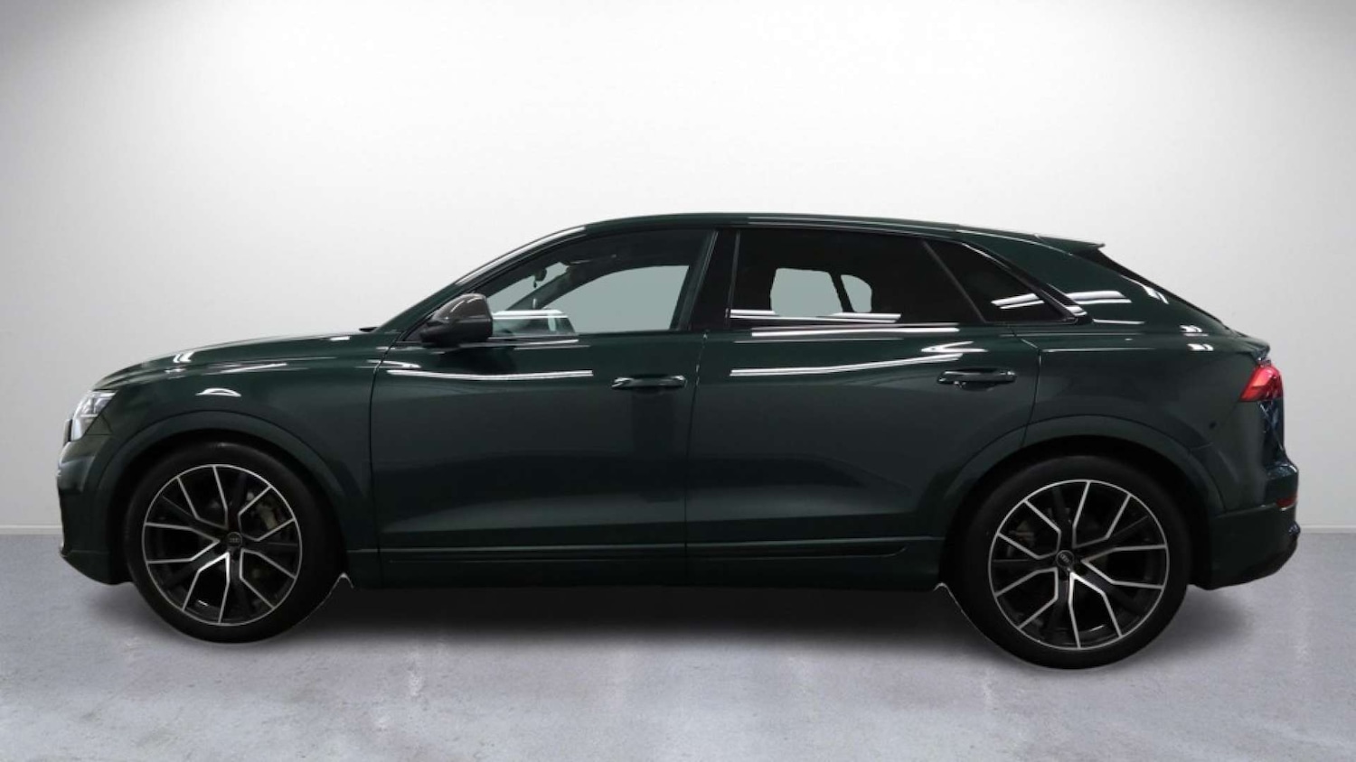 Used Audi Q8 2024 for sale - 77681307: Photo 4