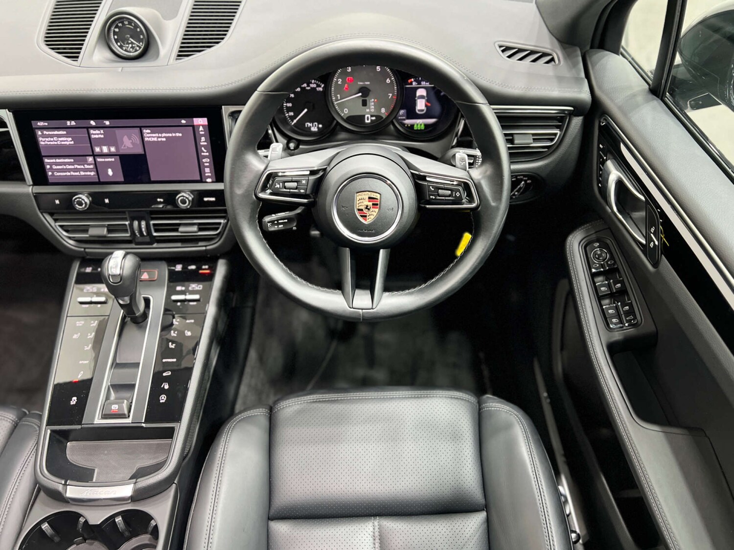 Used Porsche Macan 2025 for sale - 78080669: Photo 42