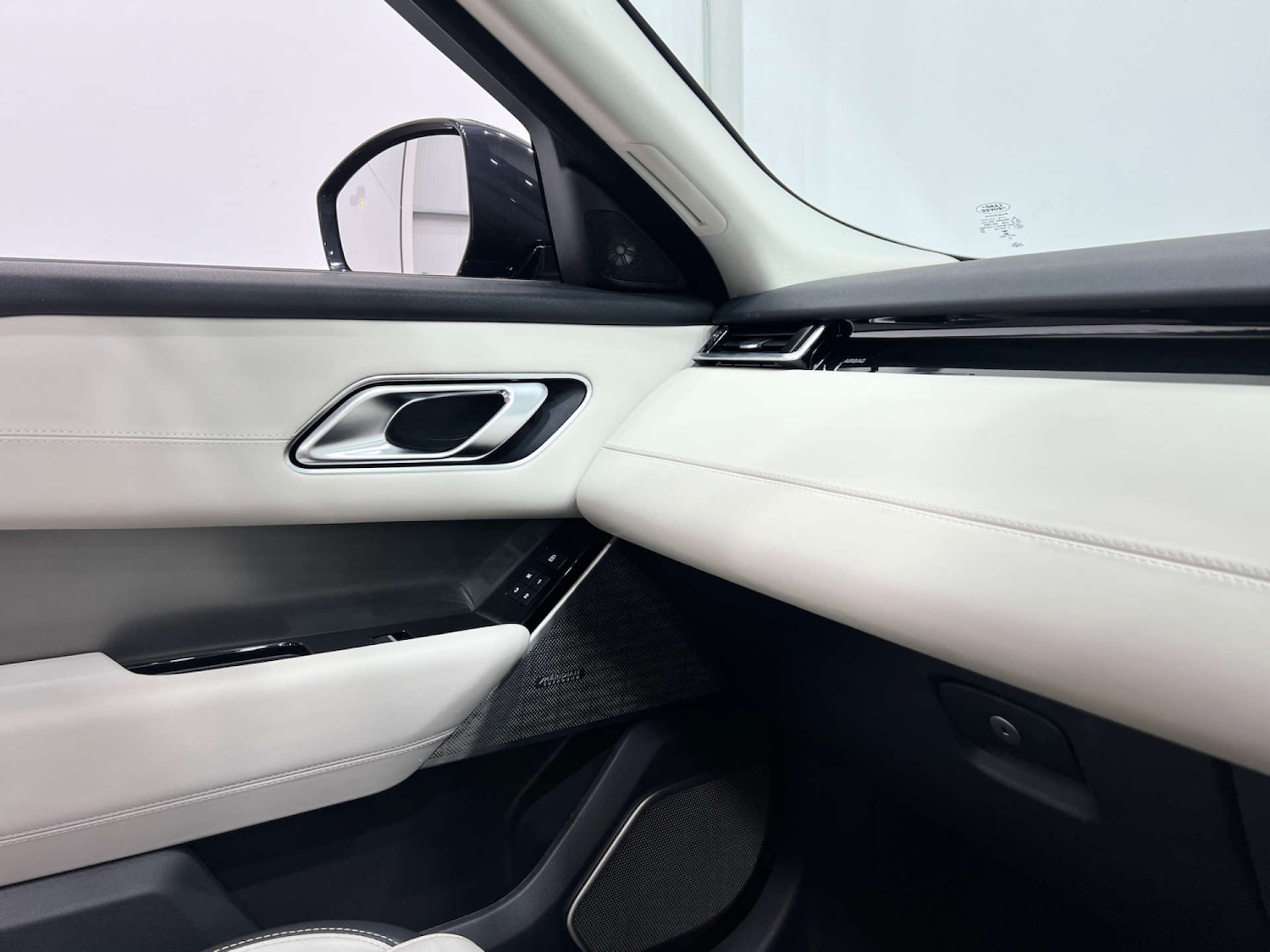 Used Land Rover Range Rover Velar 2021 for sale - 77730163: Photo 35