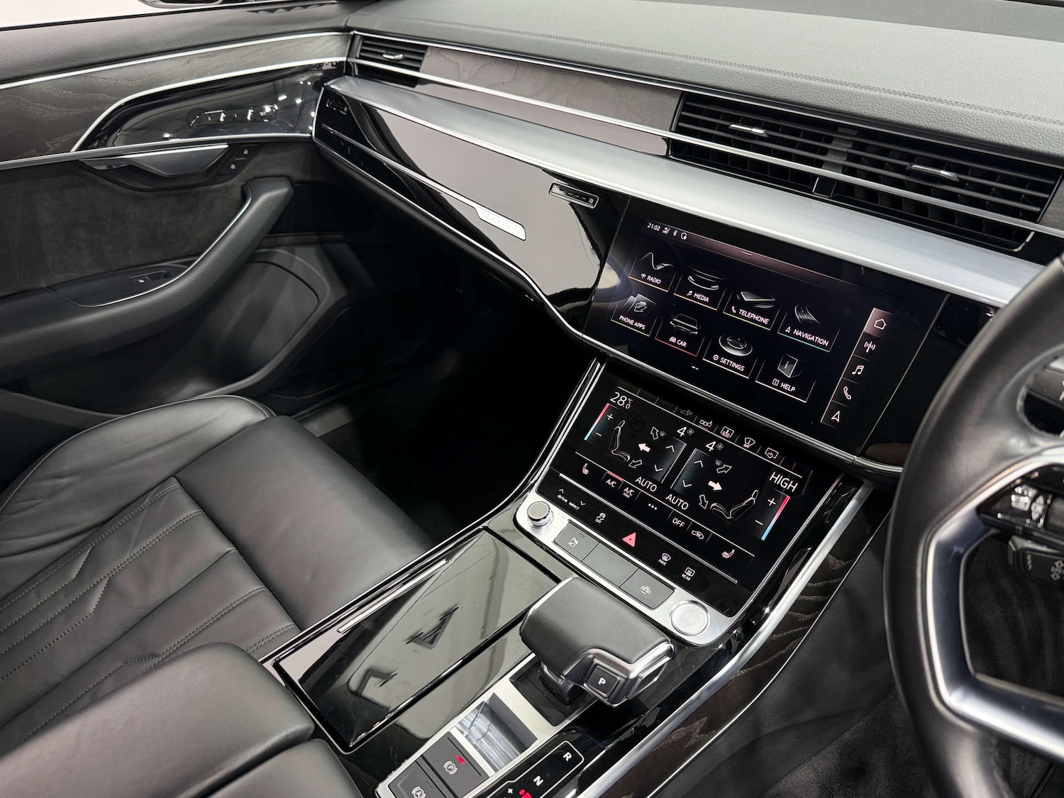 Used Audi A8 2020 for sale - 77022464: Photo 40