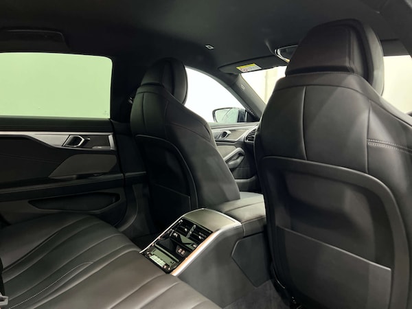 Used BMW 8 Series 2022 for sale - 76220591: Photo 16