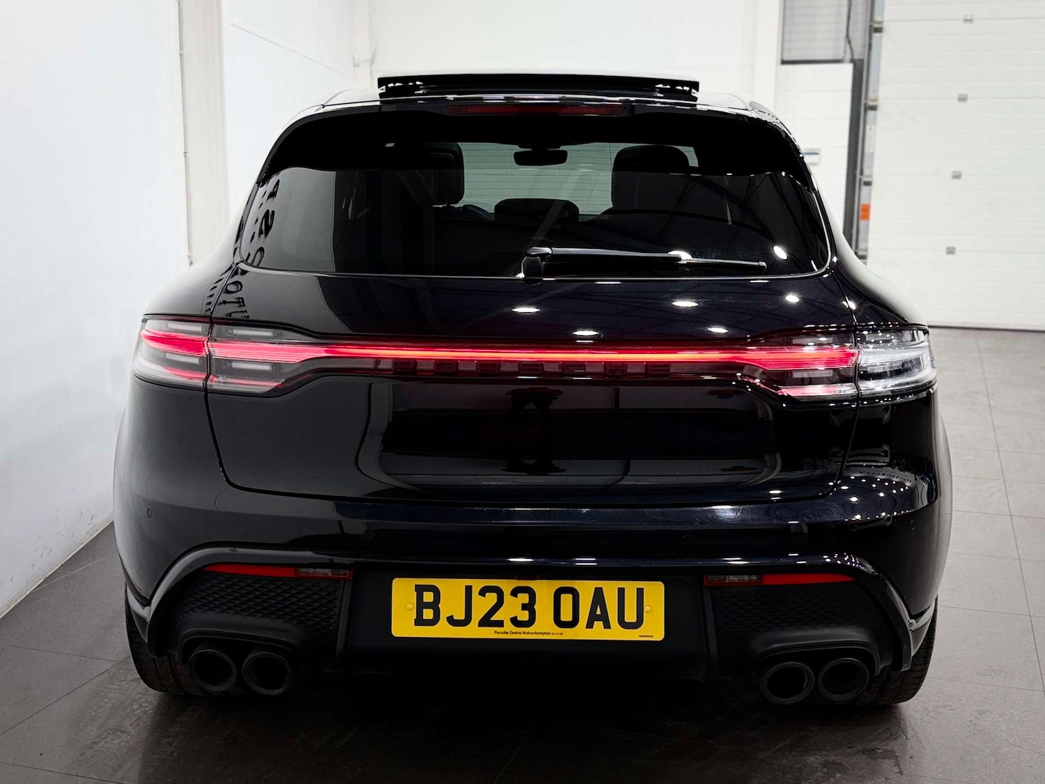 Used Porsche Macan 2023 for sale - 77038524: Photo 10