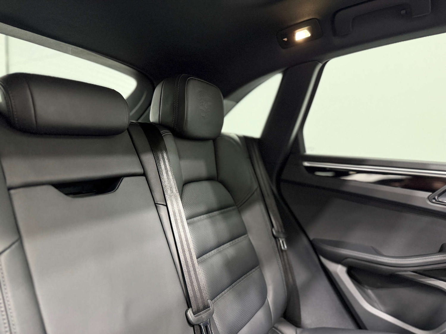 Used Porsche Macan 2023 for sale - 77038524: Photo 17