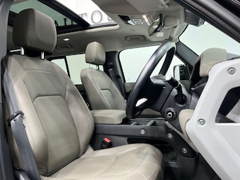 Used Land Rover Defender 2023 for sale - 75273133: Photo