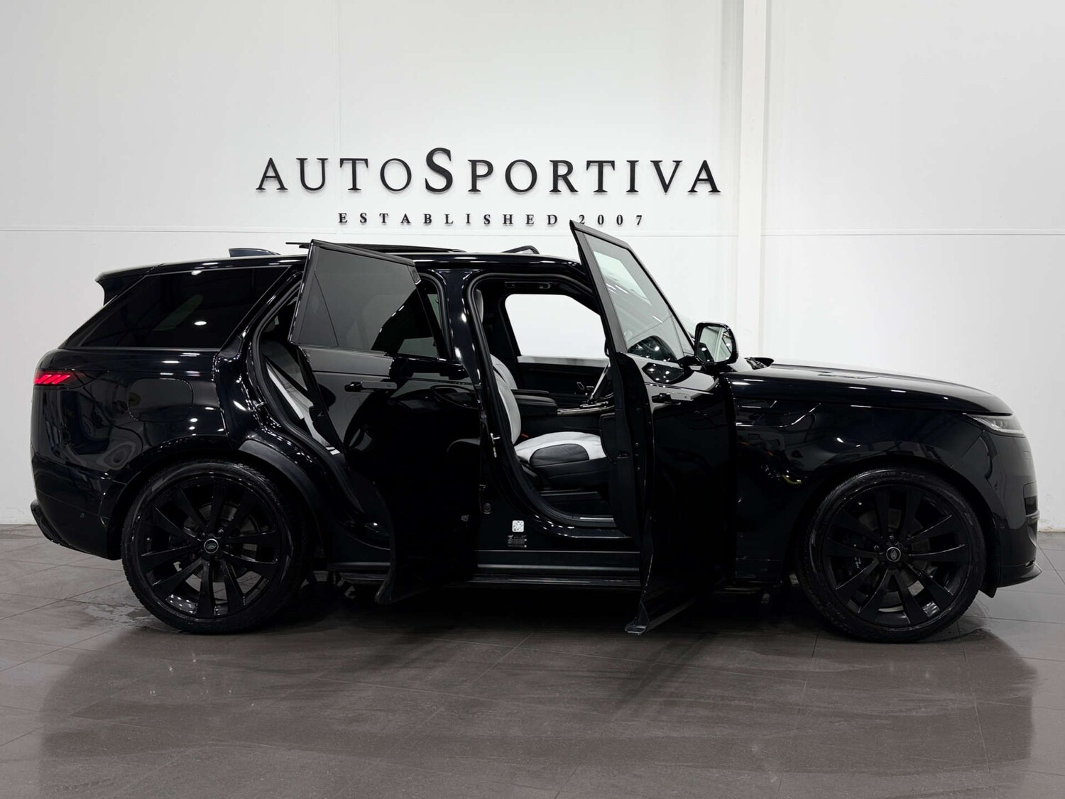 Used Land Rover Range Rover Sport 2023 for sale - 76601116: Photo 14