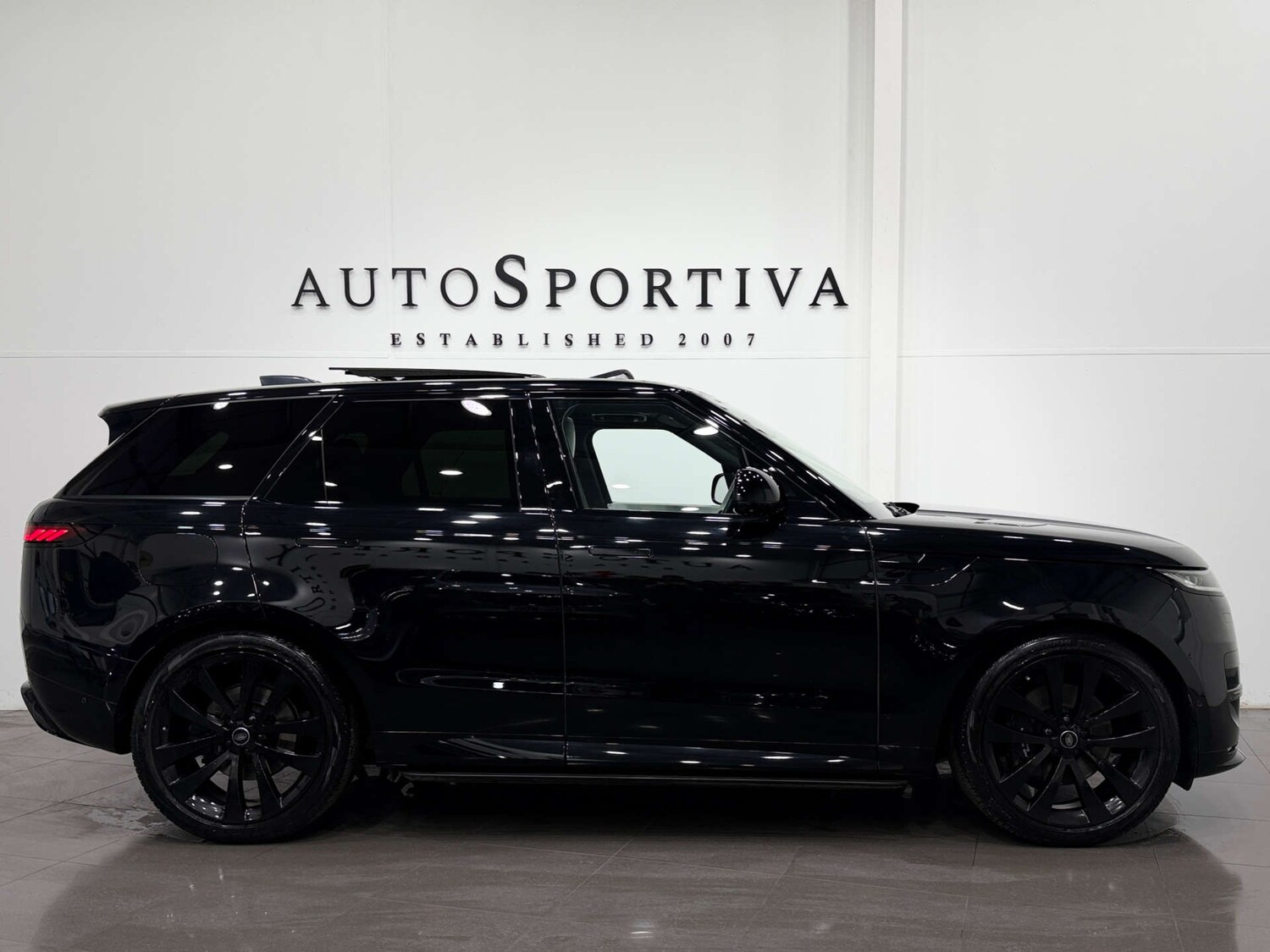 Used Land Rover Range Rover Sport 2023 for sale - 76601116: Photo 6