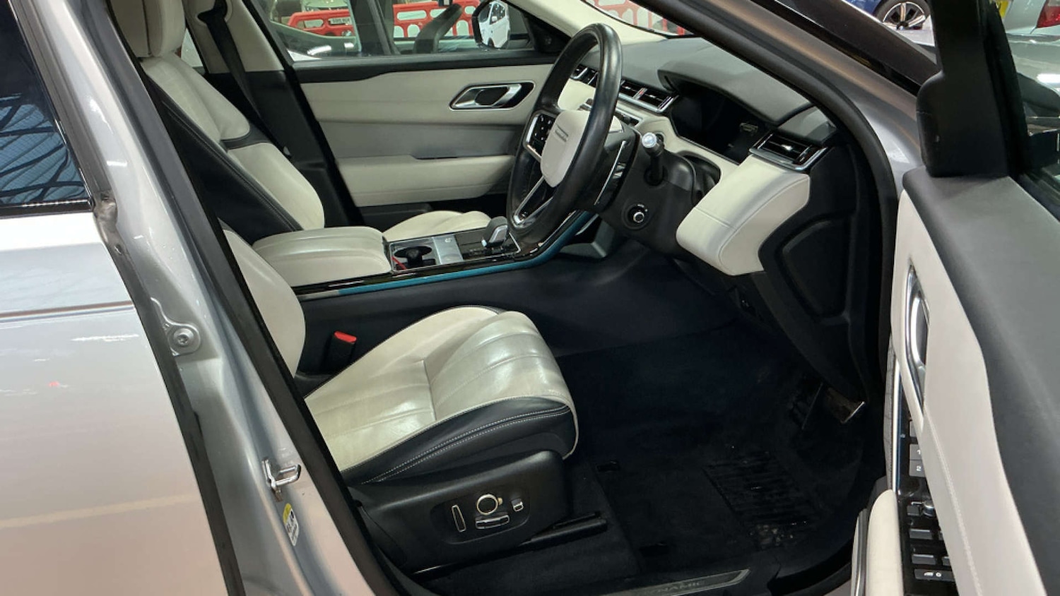 Used Land Rover Range Rover Velar 2022 for sale - 77022485: Photo 2