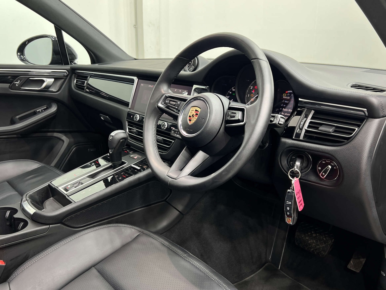 Used Porsche Macan 2024 for sale - 77833843: Photo 37