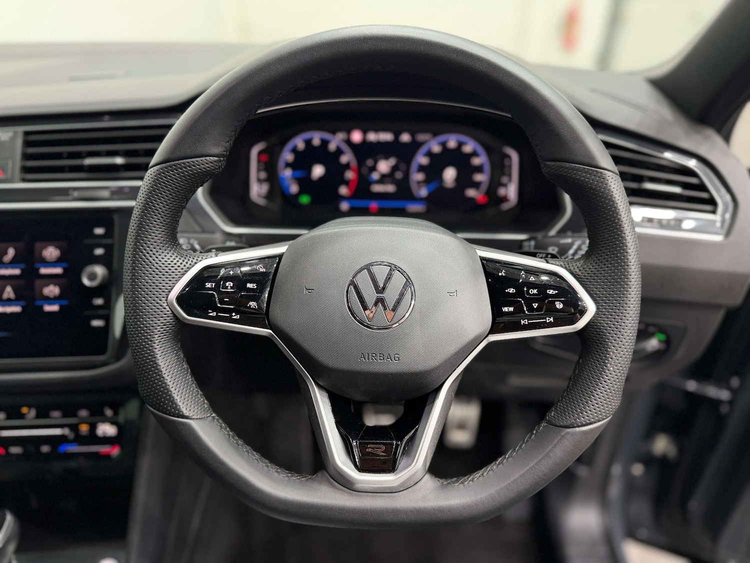 Used Volkswagen Tiguan 2020 for sale - 77211849: Photo 23