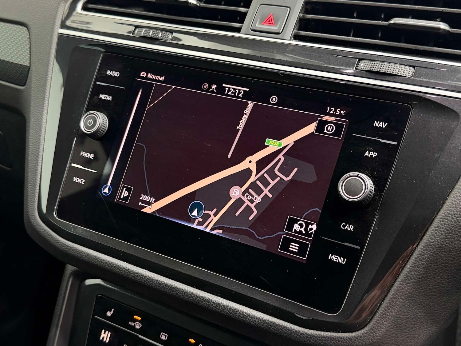 Used Volkswagen Tiguan 2020 for sale - 77211849: Photo 38