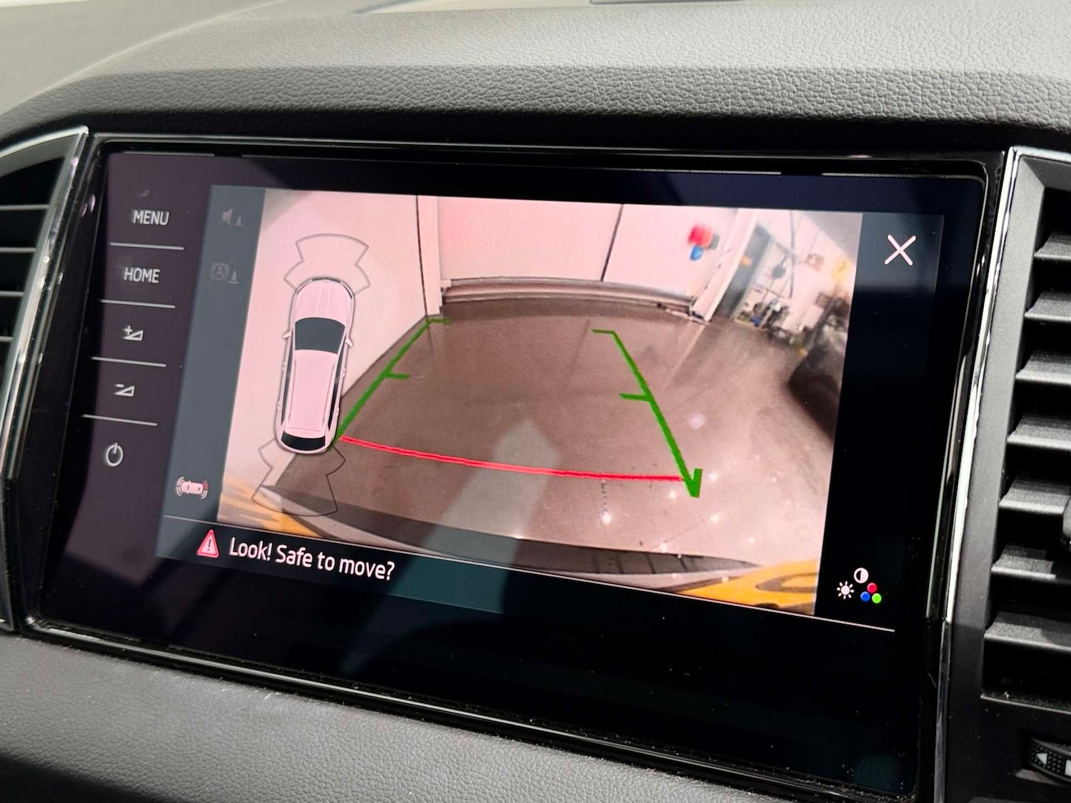 Used Skoda Karoq 2018 for sale - 76601086: Photo 43