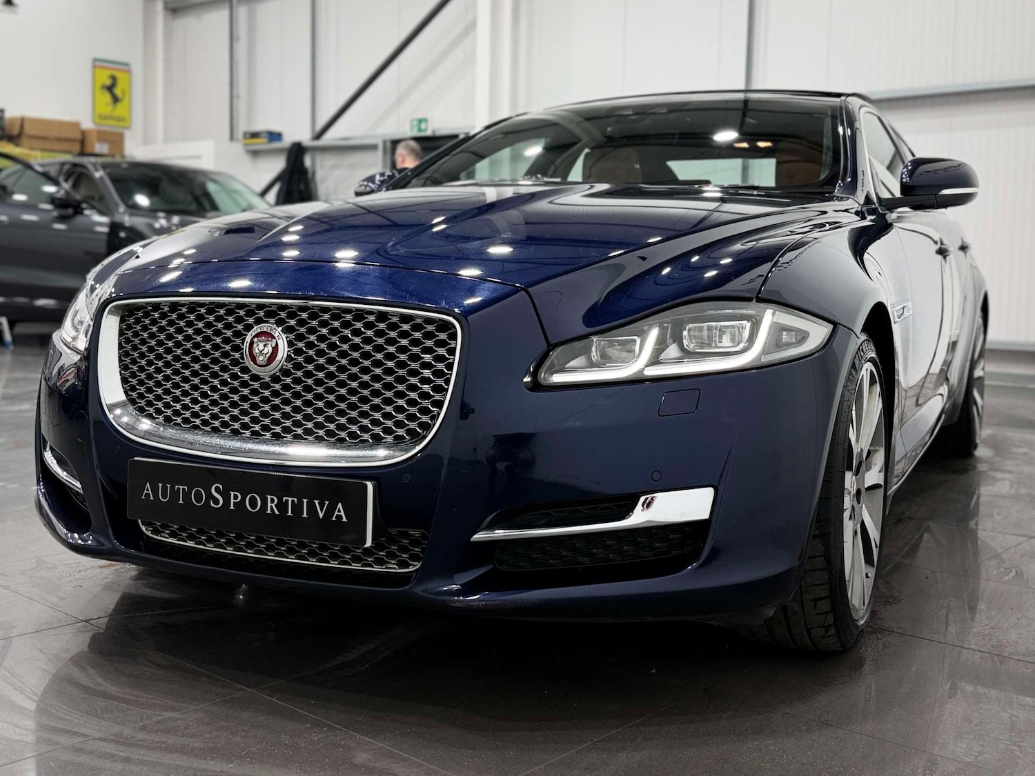 Used Jaguar XJ 2017 for sale - 77937227: Photo 11