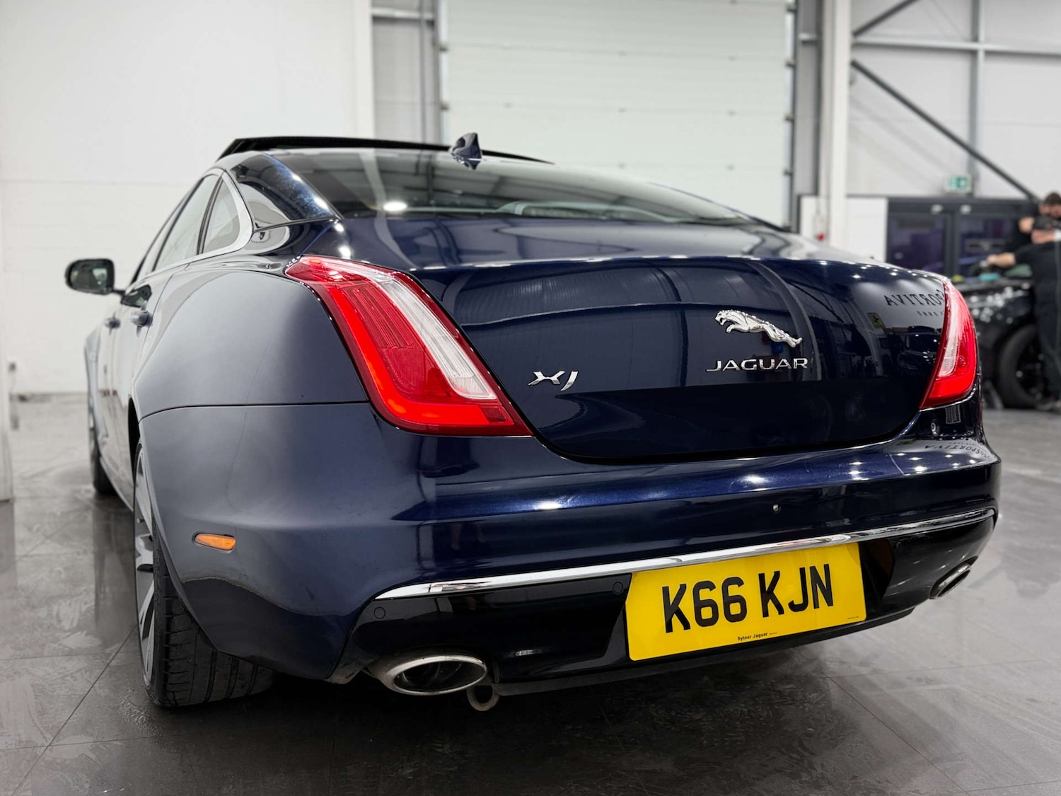 Used Jaguar XJ 2017 for sale - 77937227: Photo 12