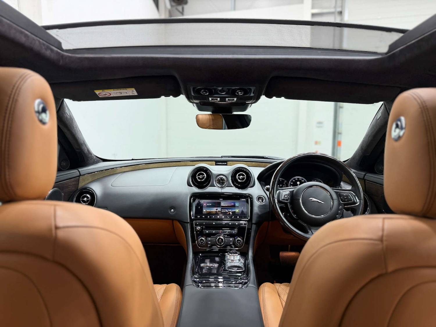 Used Jaguar XJ 2017 for sale - 77937227: Photo 18