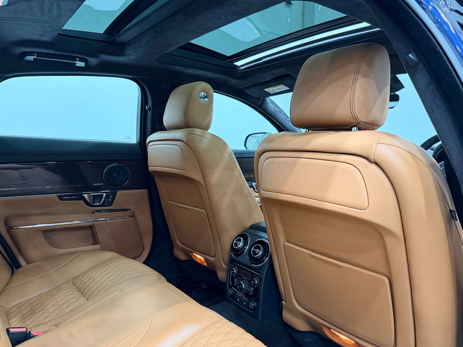 Used Jaguar XJ 2017 for sale - 77937227: Photo 34