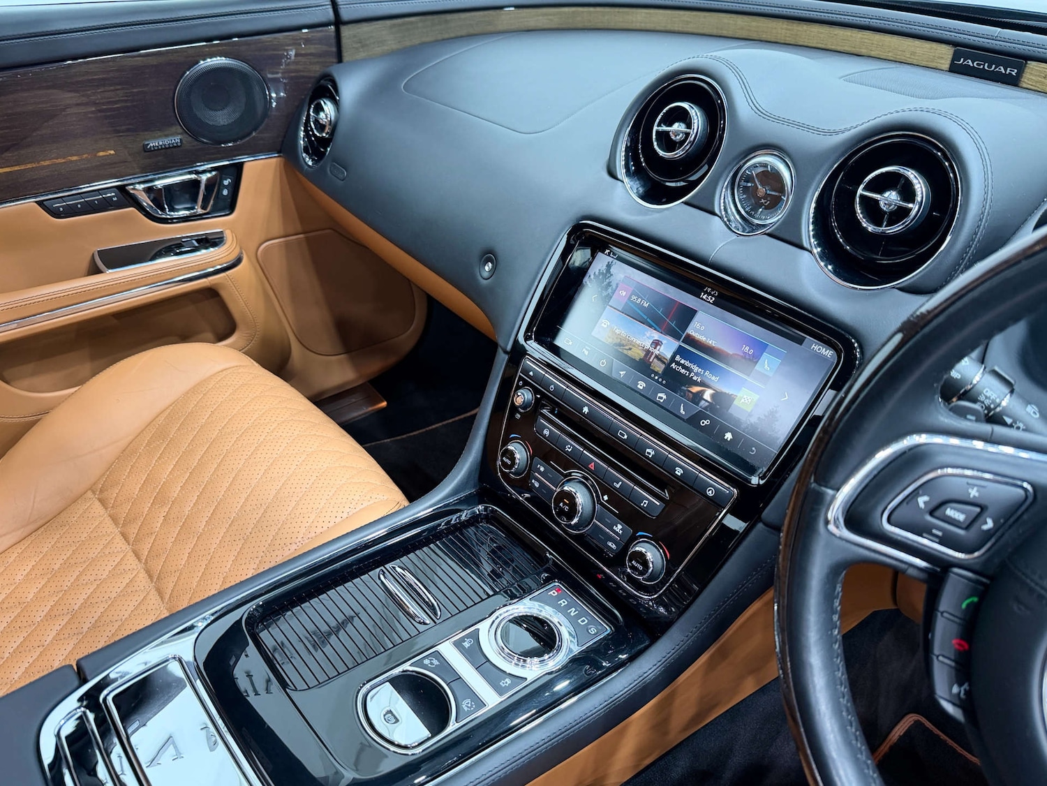 Used Jaguar XJ 2017 for sale - 77937227: Photo 45