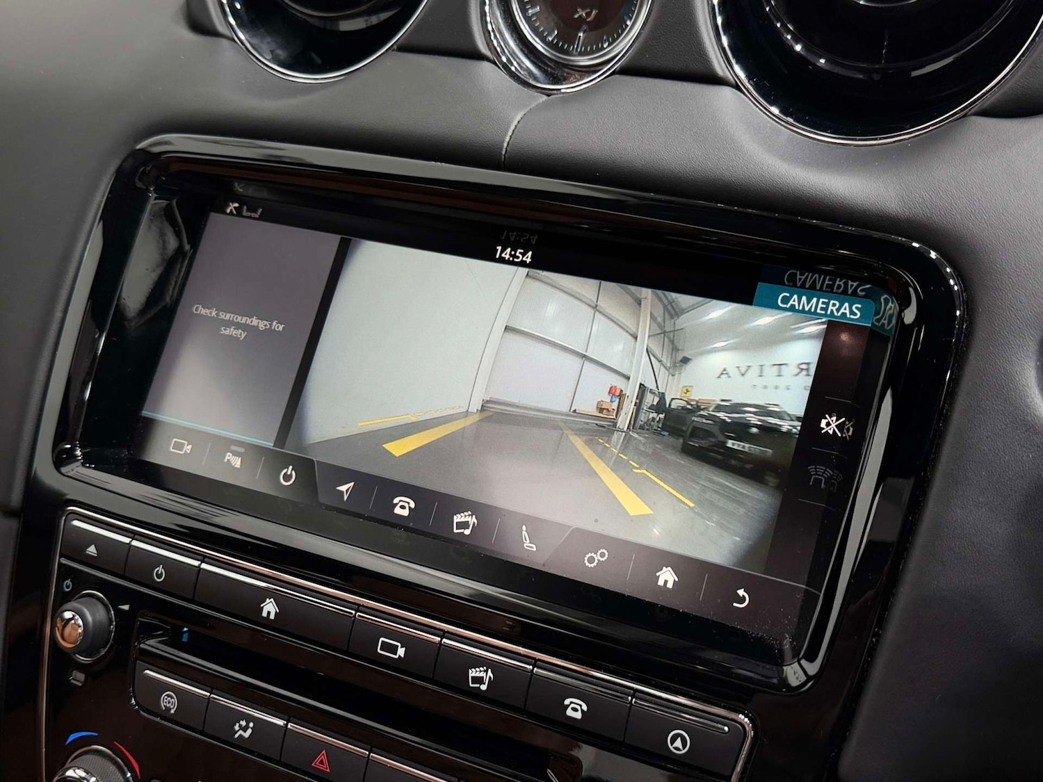 Used Jaguar XJ 2017 for sale - 77937227: Photo 48