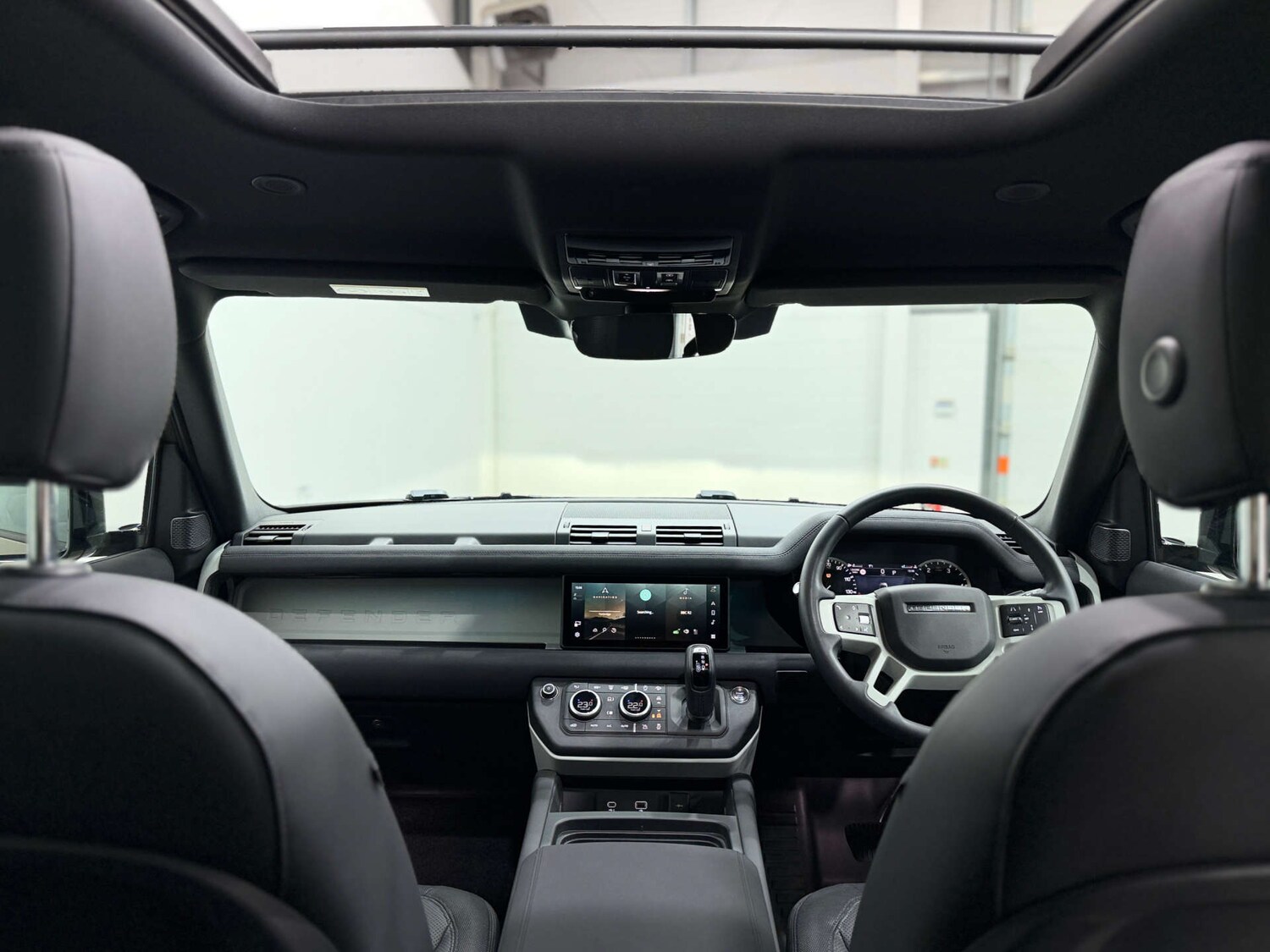 Used Land Rover Defender 2023 for sale - 77833871: Photo 21