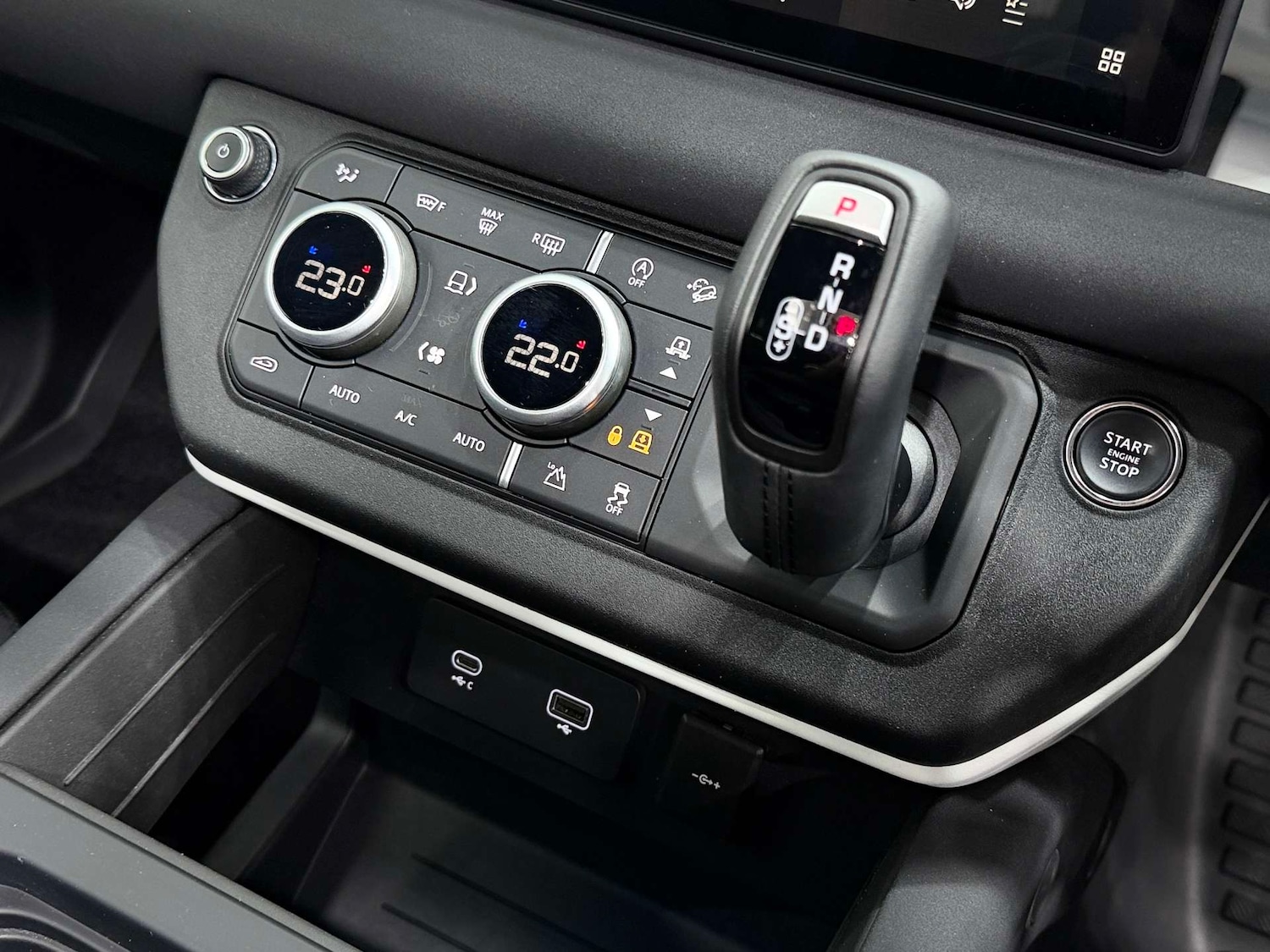 Used Land Rover Defender 2023 for sale - 77833871: Photo 47