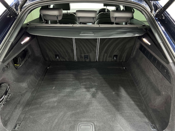 Used Audi Q8 2023 for sale - 76068152: Photo 30