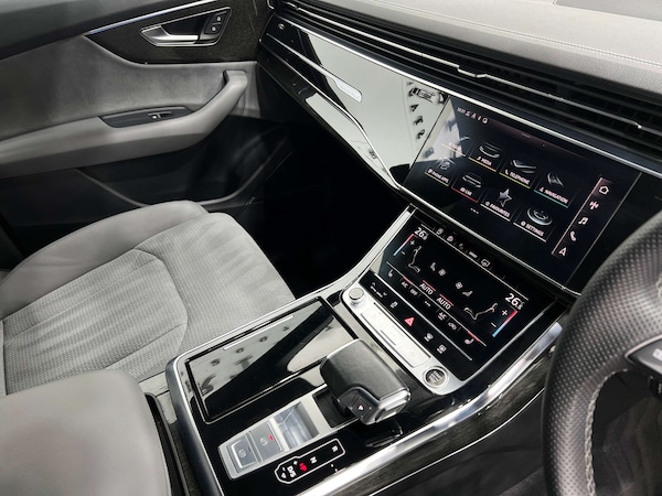 Used Audi Q8 2023 for sale - 76068152: Photo 41