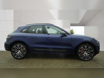 Used Porsche Macan 2023 for sale - 78873395: Photo