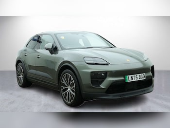 Used Porsche Macan 2025 for sale - 78111303: Photo