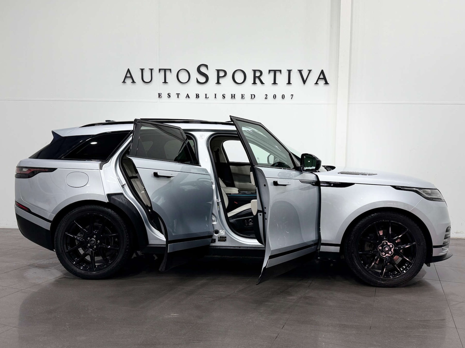 Used Land Rover Range Rover Velar 2022 for sale - 77833865: Photo 14