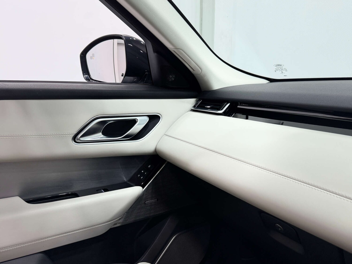 Used Land Rover Range Rover Velar 2022 for sale - 77833865: Photo 34