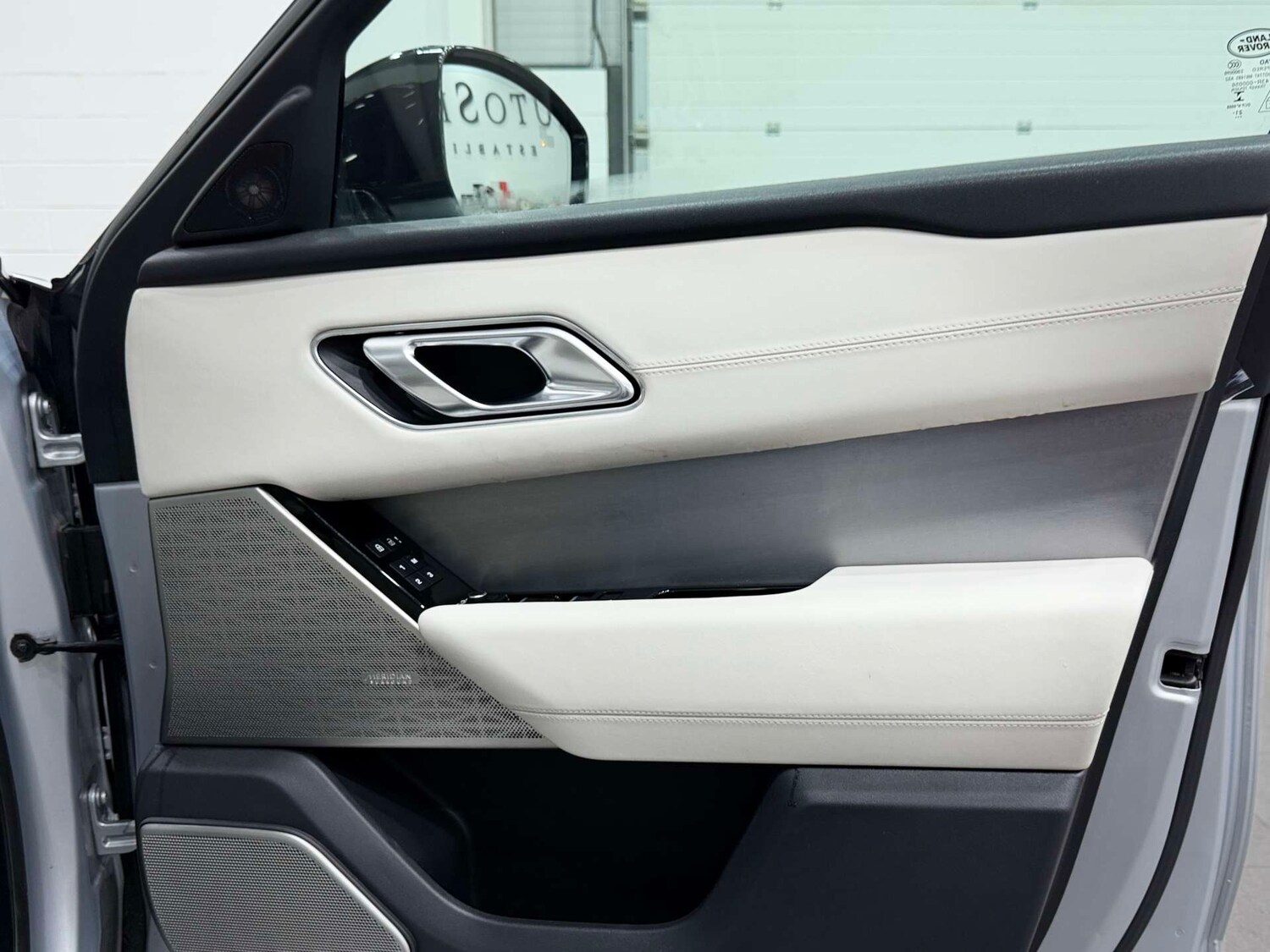 Used Land Rover Range Rover Velar 2022 for sale - 77833865: Photo 35