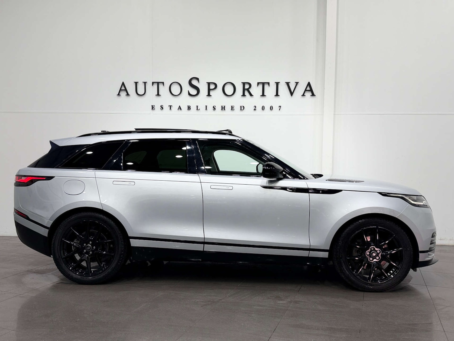 Used Land Rover Range Rover Velar 2022 for sale - 77833865: Photo 7