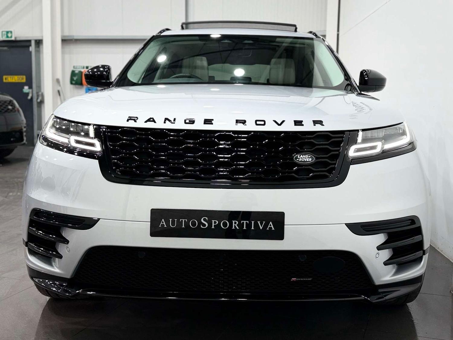 Used Land Rover Range Rover Velar 2022 for sale - 77833865: Photo 8